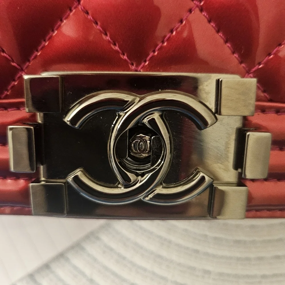 Chanel Boy Bag MEDIUM – Hot Pink Patent Leather/Fuchsia 🌸✨